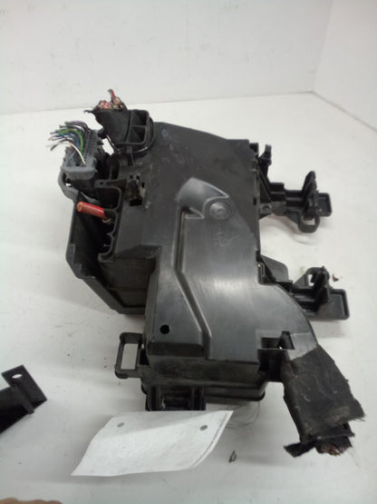 Engine Fuse Box FORD MUSTANG 2014