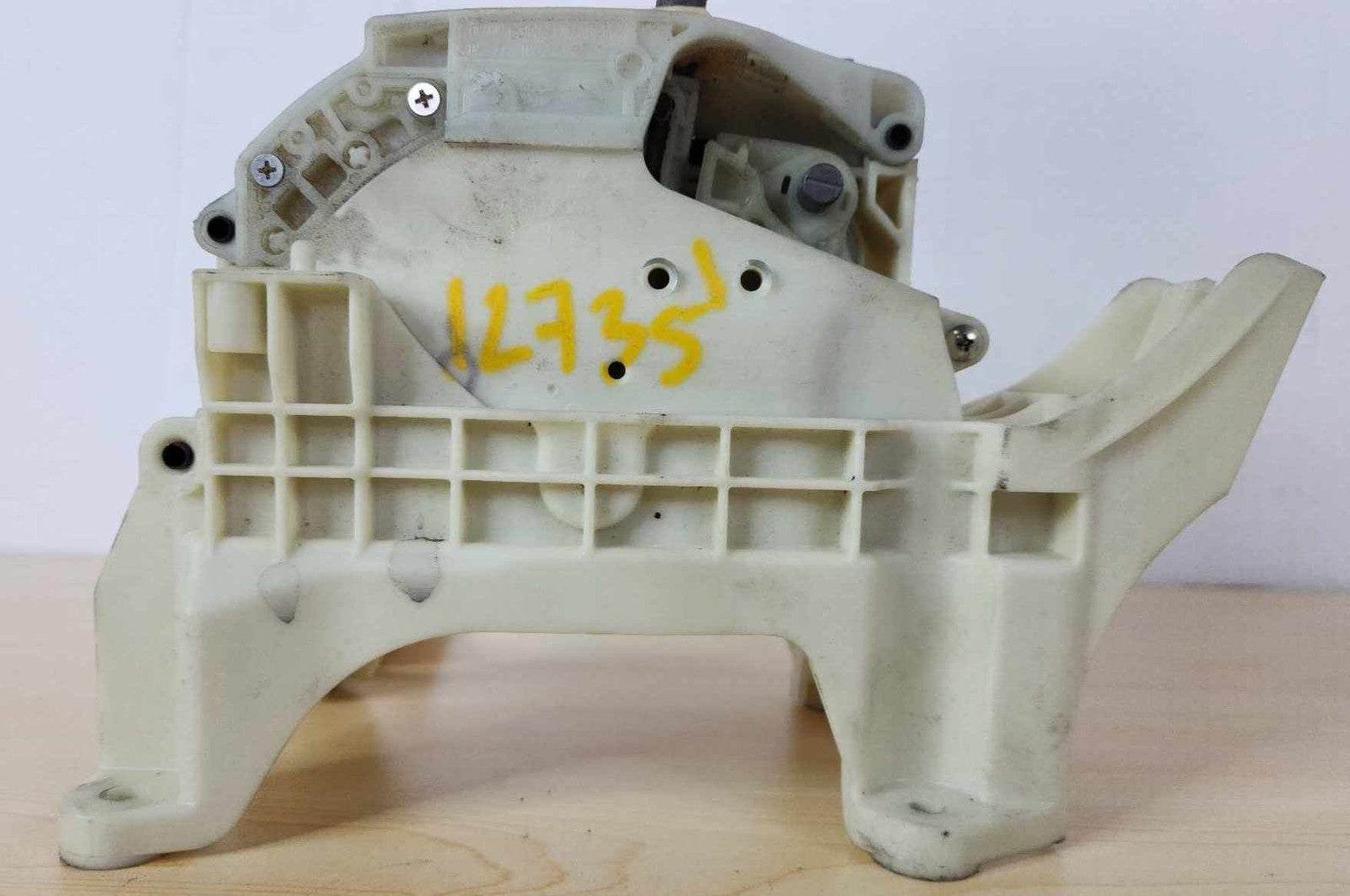 Floor Shifter HYUNDAI ELANTRA 17 18 19 203