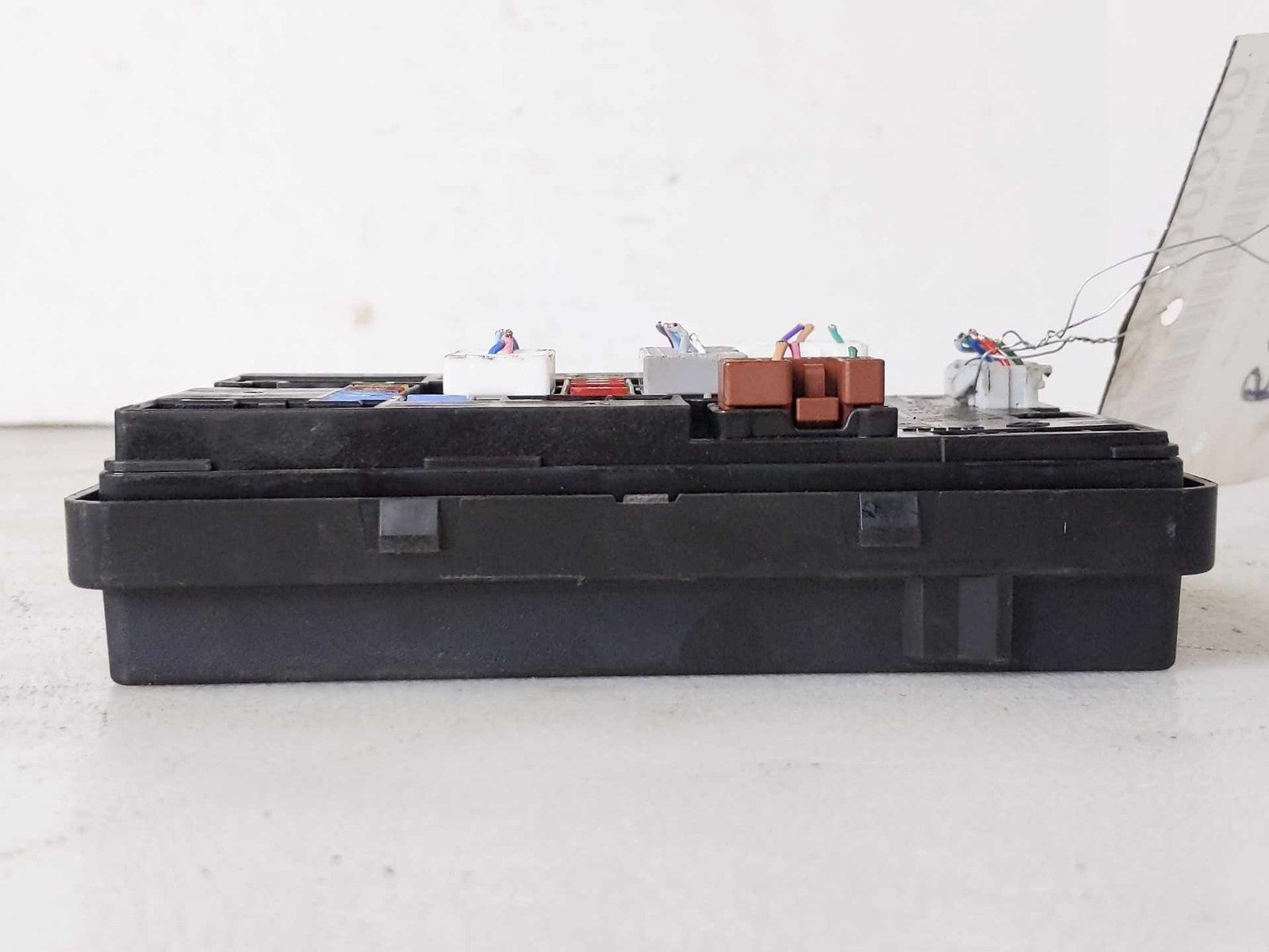 Engine Fuse Box NISSAN VERSA 20 21 22 23 244