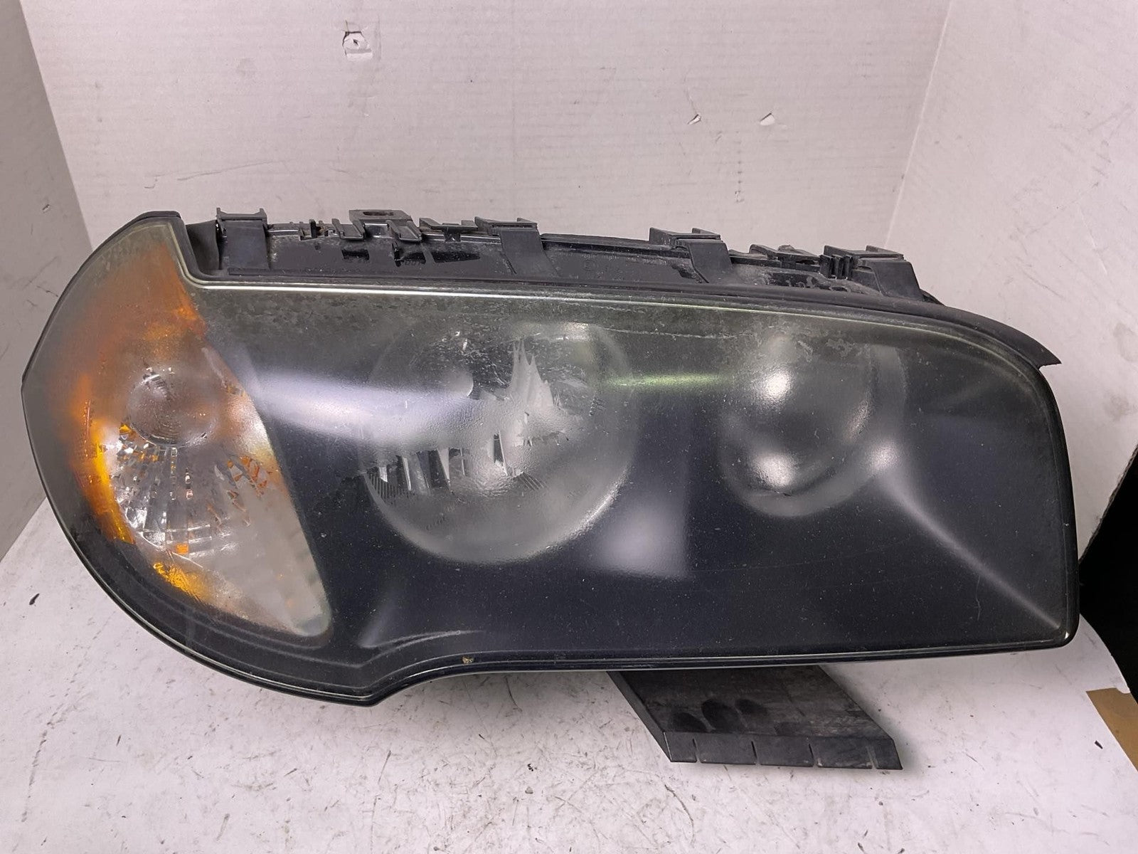 Headlamp Assembly BMW X3 Right 04 05 060