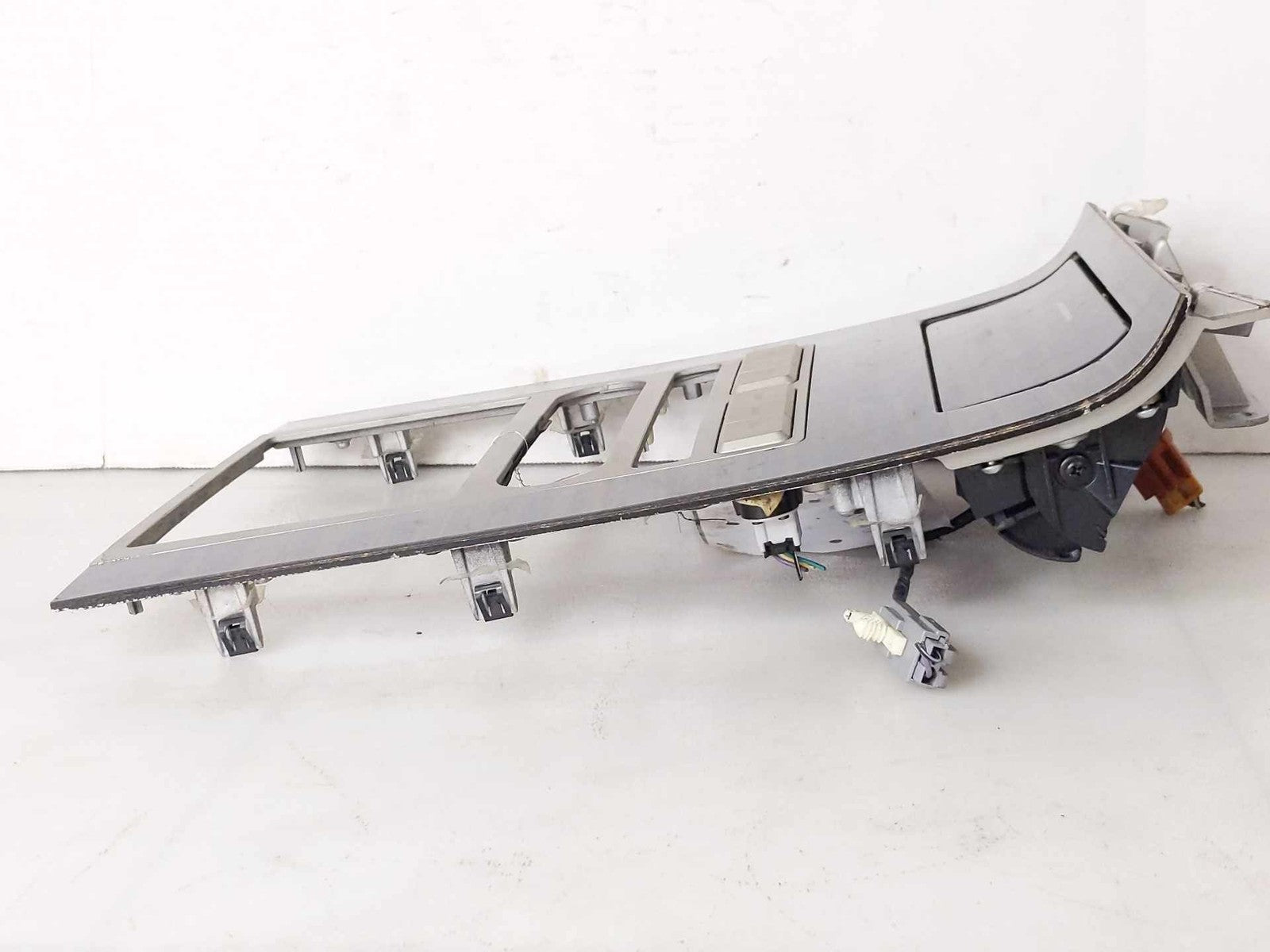 Radio Bezel Trim LINCOLN NAVIGATOR 084