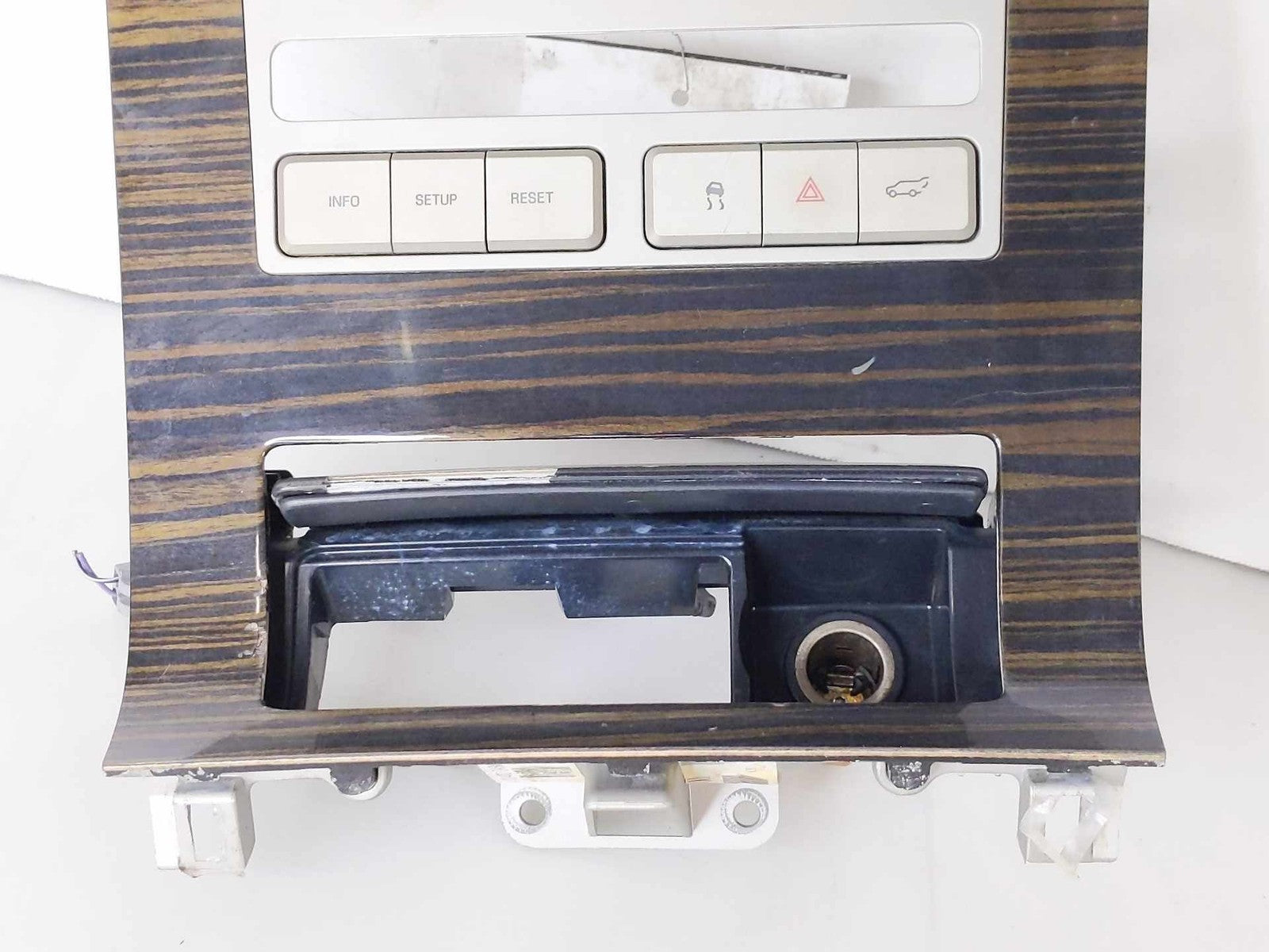 Radio Bezel Trim LINCOLN NAVIGATOR 086