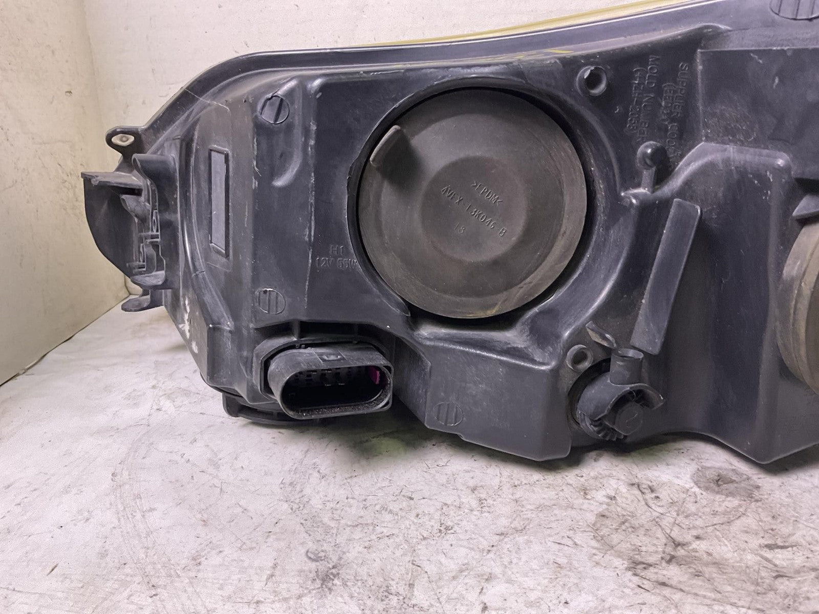 Headlamp Assembly FORD FOCUS Right 12 13 143