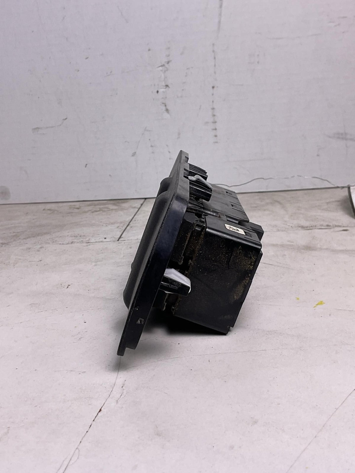 Door Switch Front FORD F150 RAPTOR 17 18 19 204