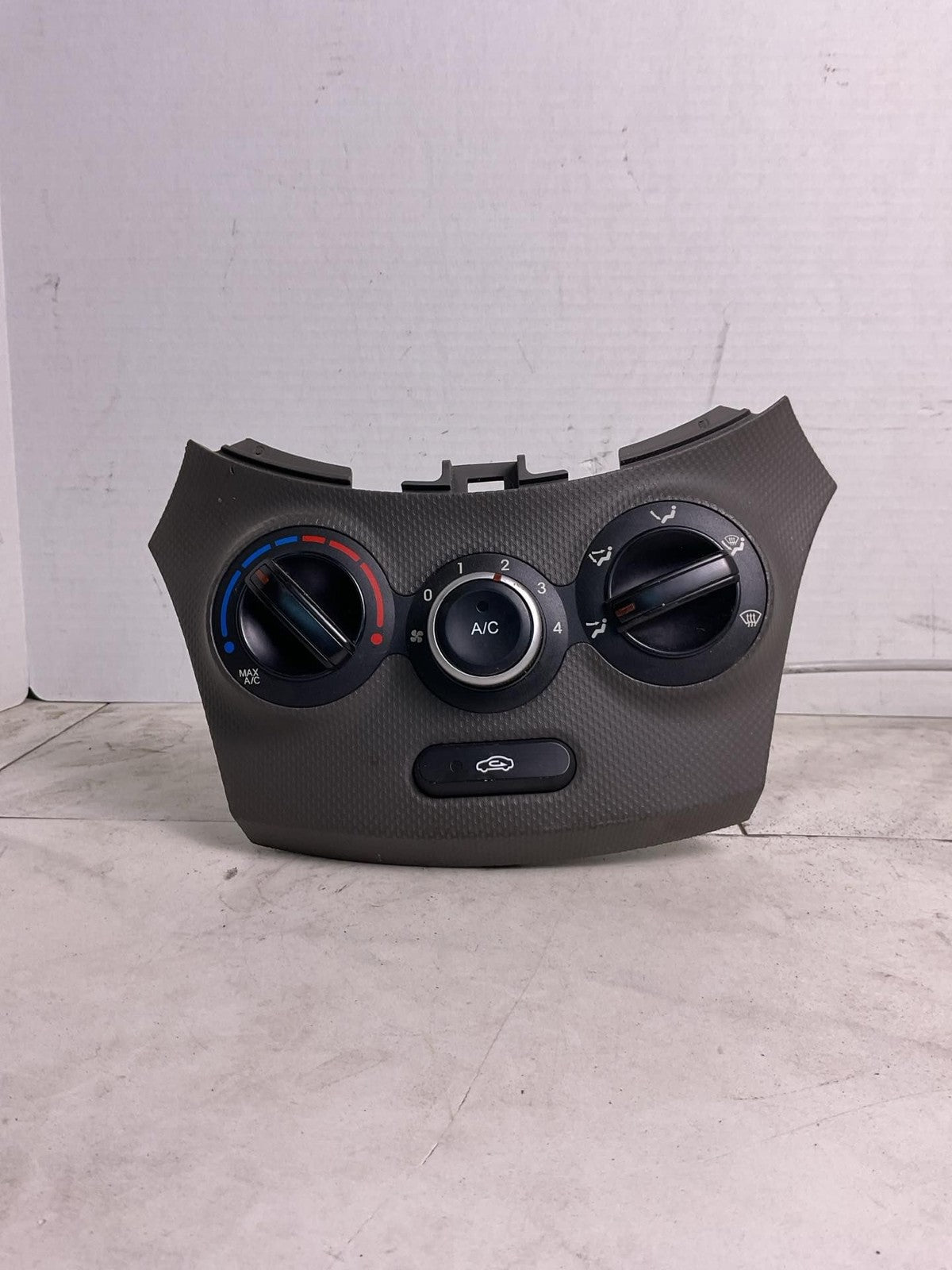 Heater A/c Control HYUNDAI ACCENT 12 13 140