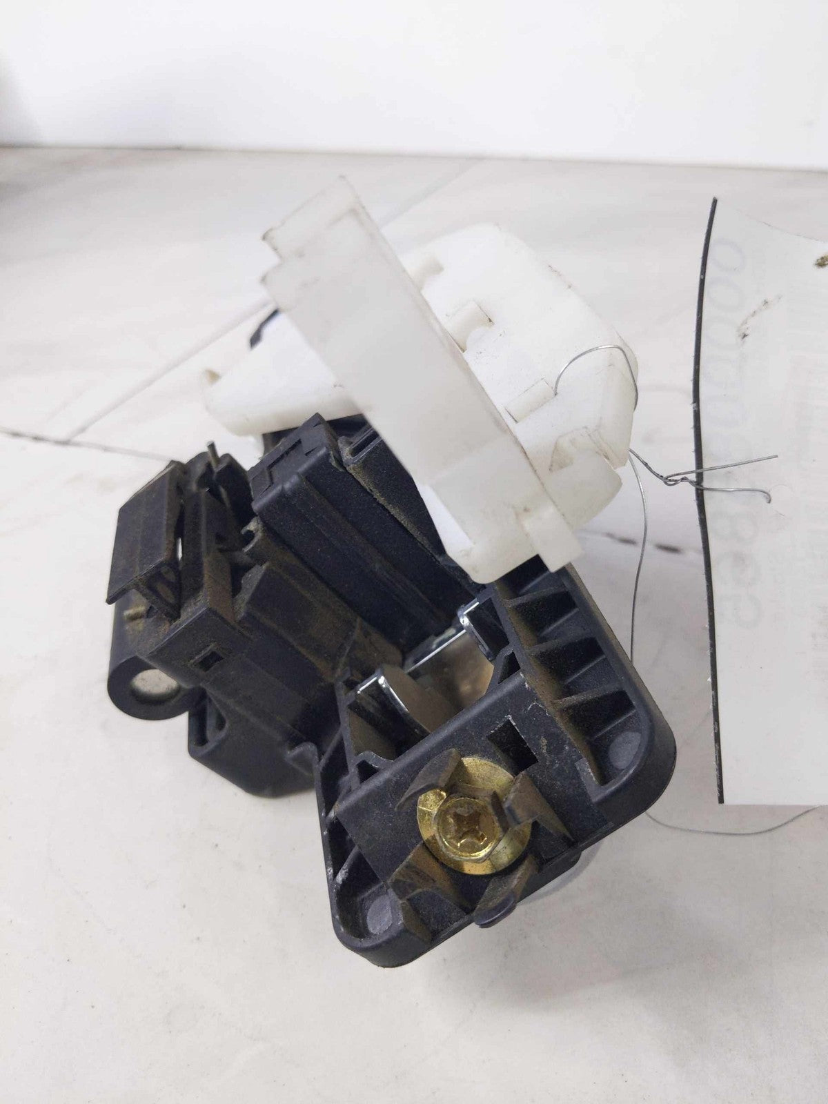 Right Passenger Side Outside Door Handle For 2011-2013 KIA SORENTO3