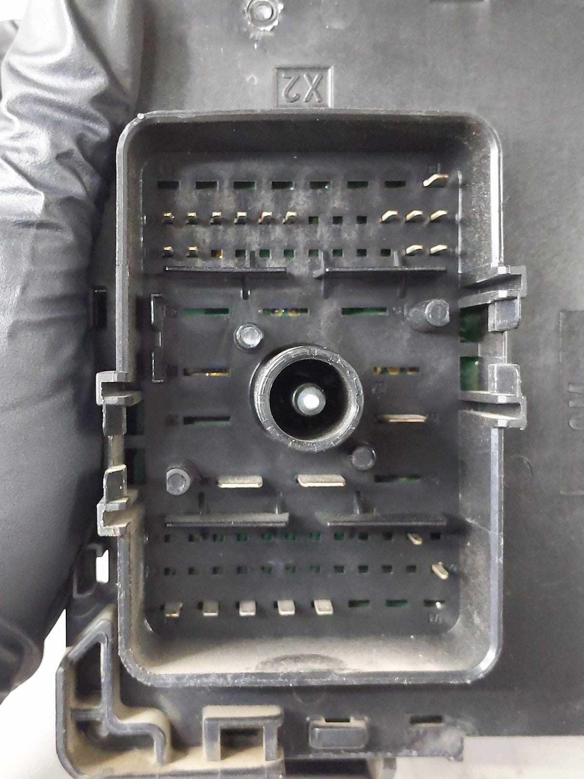 Engine Fuse Box CHEVY CAMARO 12 13 14 157