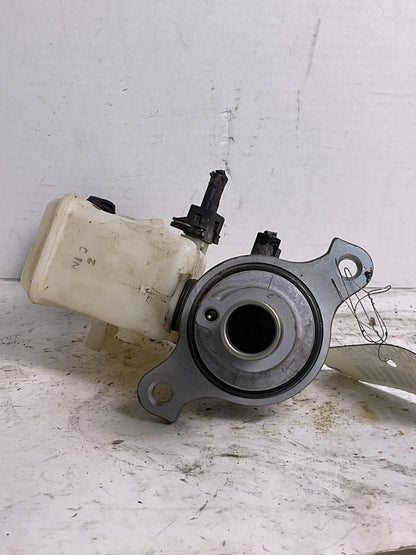 Master Cylinder HYUNDAI ELANTRA 18 19 202