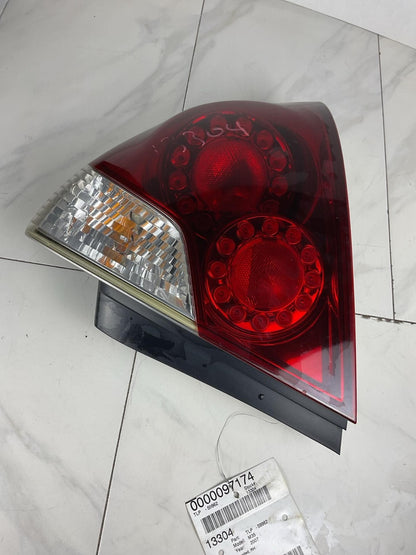 Tail Light Assembly INFINITI M35 Right 06 072