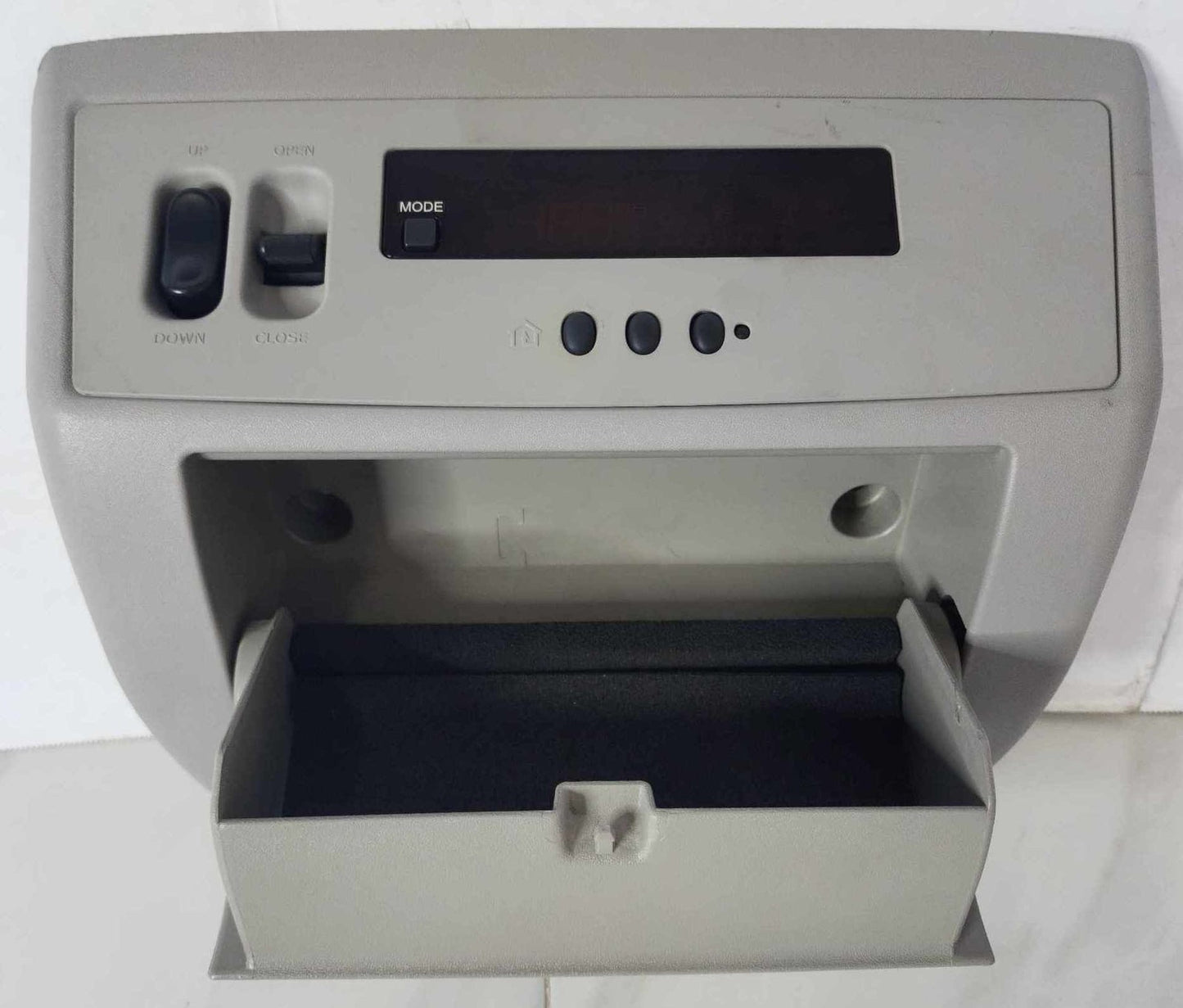 Overhead Console NISSAN TITAN 05 06 071