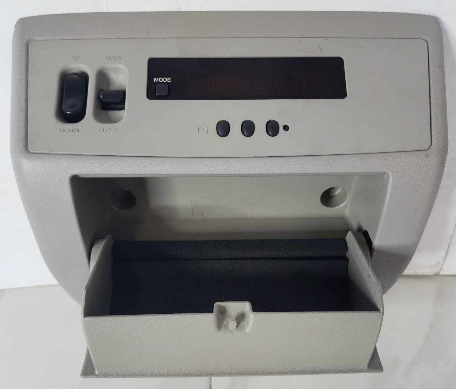 Overhead Console NISSAN TITAN 05 06 071