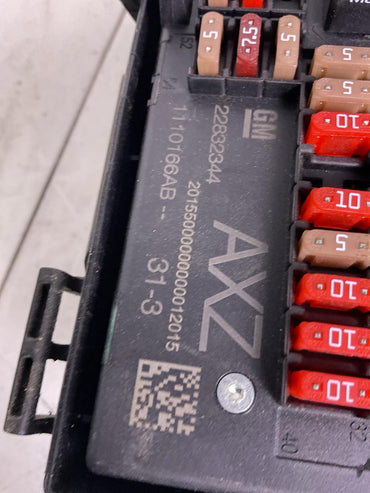 Engine Fuse Box CHEVY VOLT 13 14 151