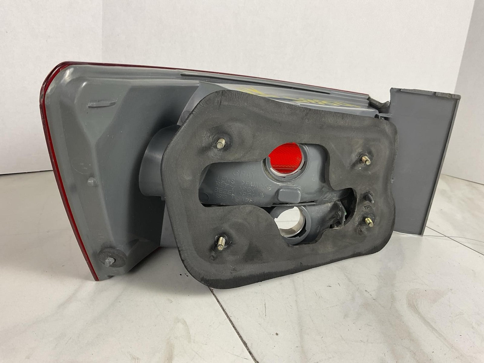 Tail Light Assembly HYUNDAI SONATA Right 06 07 084