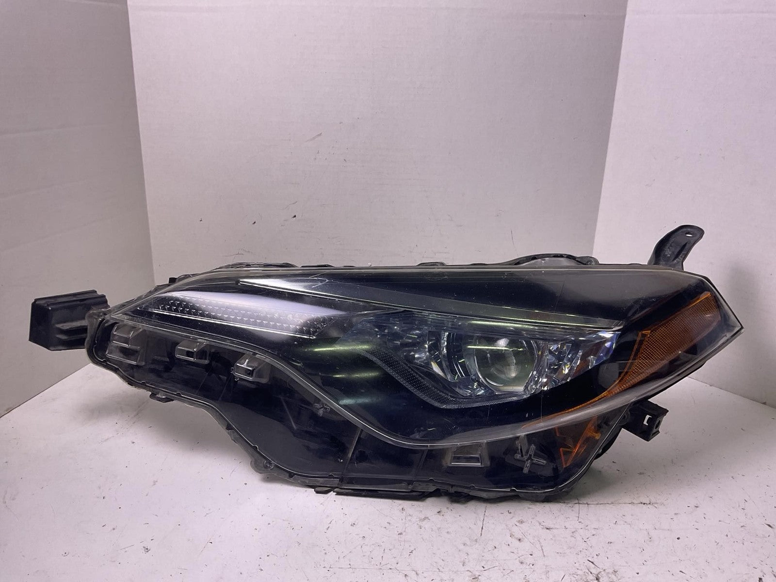 Headlamp Assembly TOYOTA COROLLA Left 17 18 190