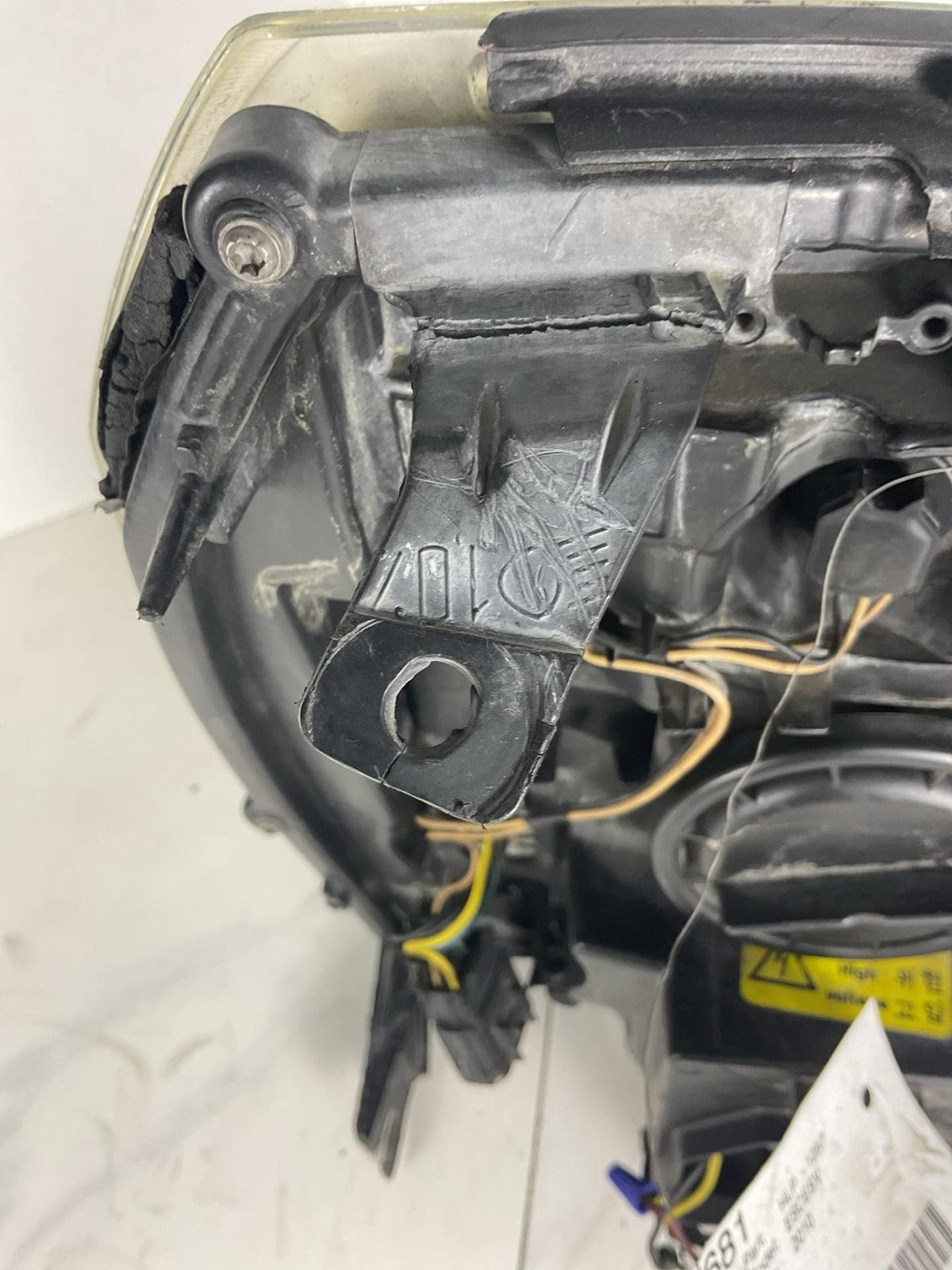 Headlamp Assembly ESCALADE ESV Left 09 10 11 12 13 144