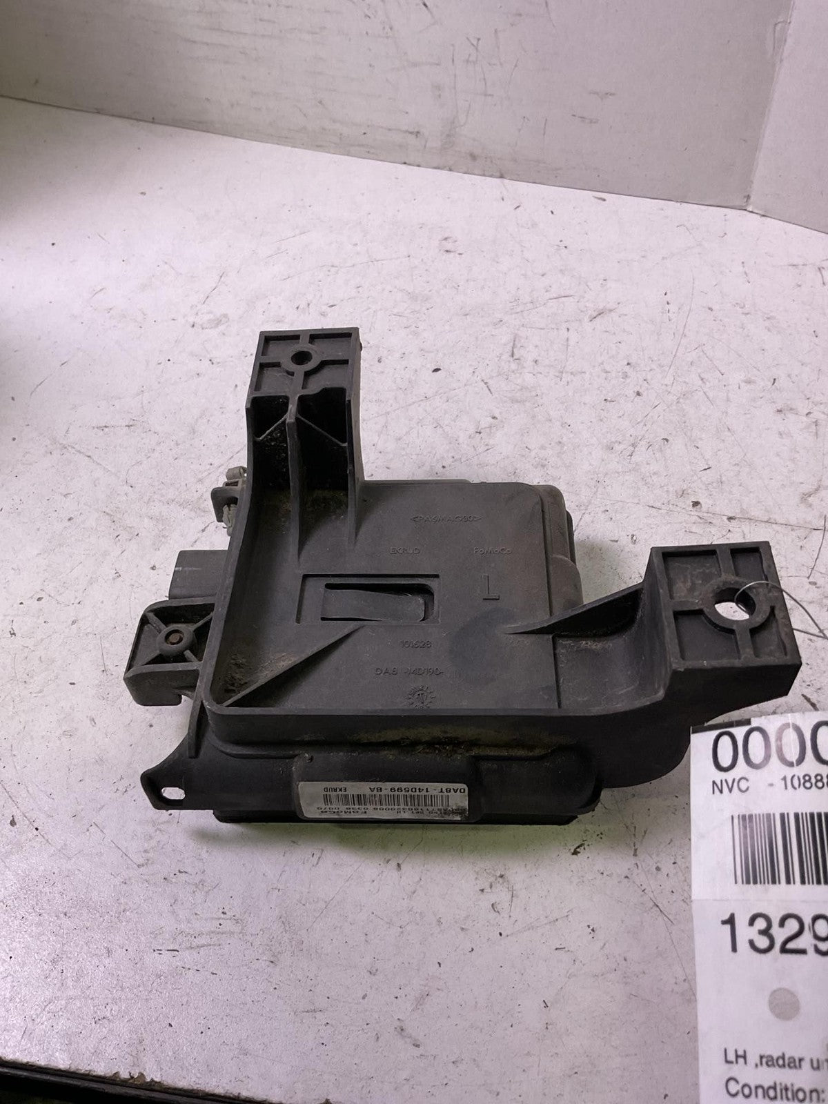 Camera/projector Radar unit (rear) FORD FLEX 13 14 15 16 17 18 190