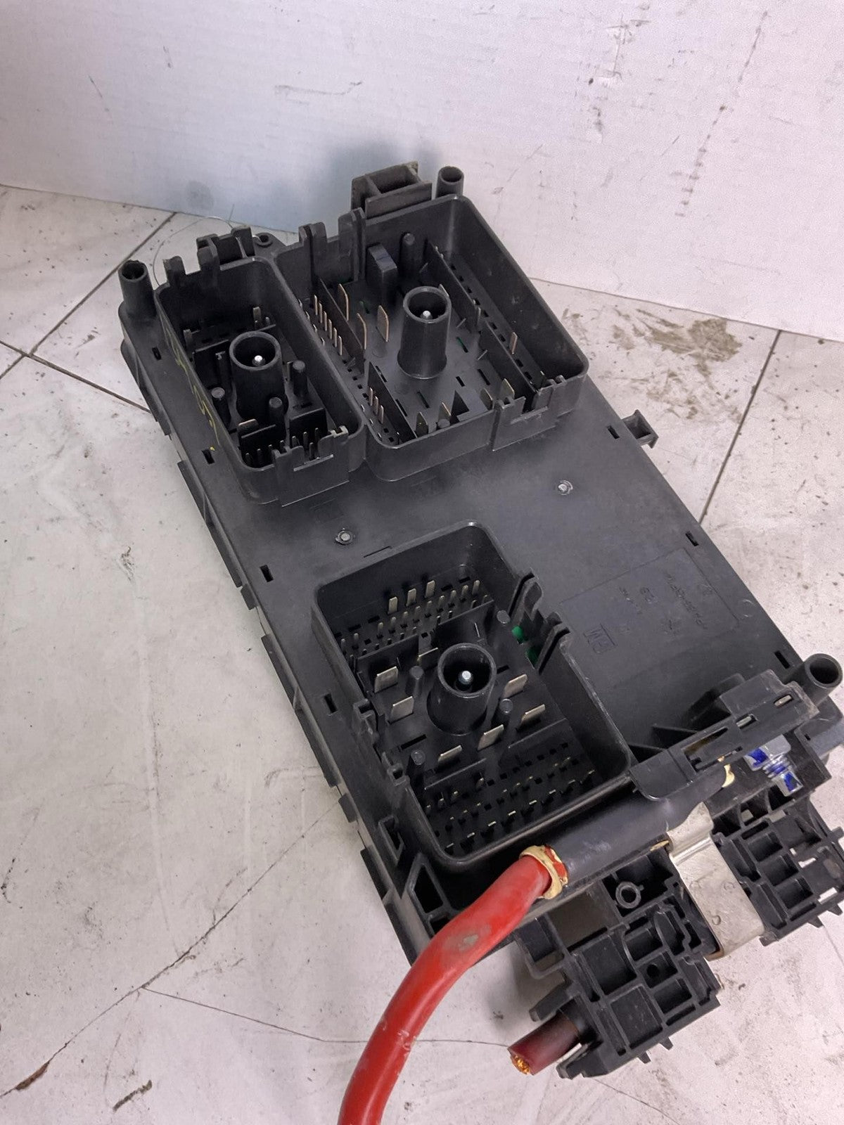 Engine Fuse Box CHEVY MALIBU 14 15 164