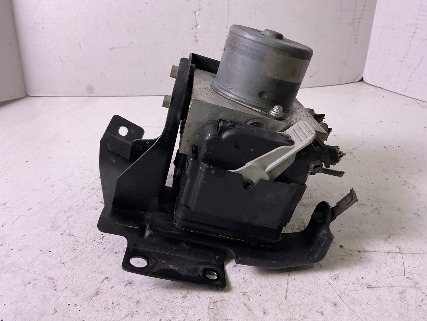 Anti-lock Brake Parts For 2008 2009 MAZDA CX91