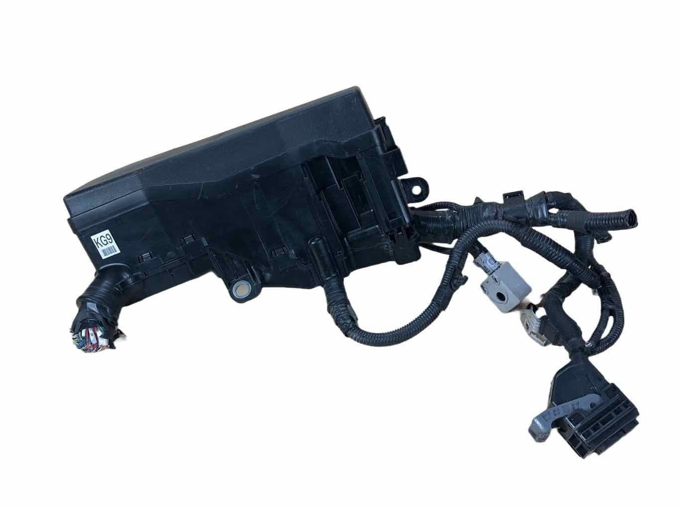 Engine Fuse Box TOYOTA CAMRY 18 19 20 21 22 23 241