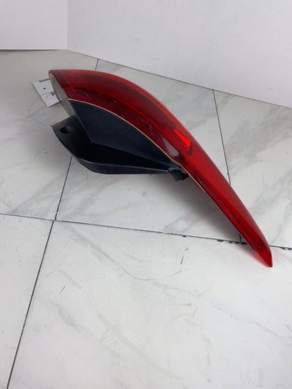 Tail Light Assembly KIA SPORTAGE Left 10 11 12 133