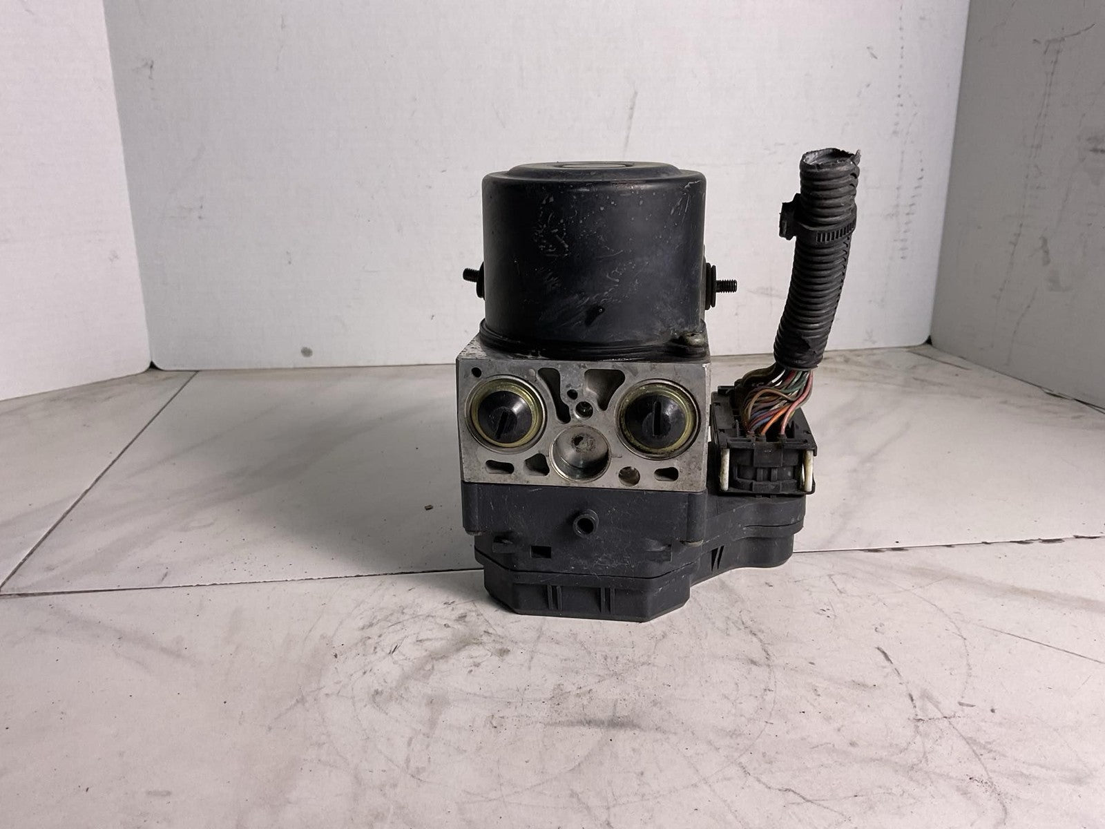 Anti-lock Brake Parts LEXUS RX330 04 05 060