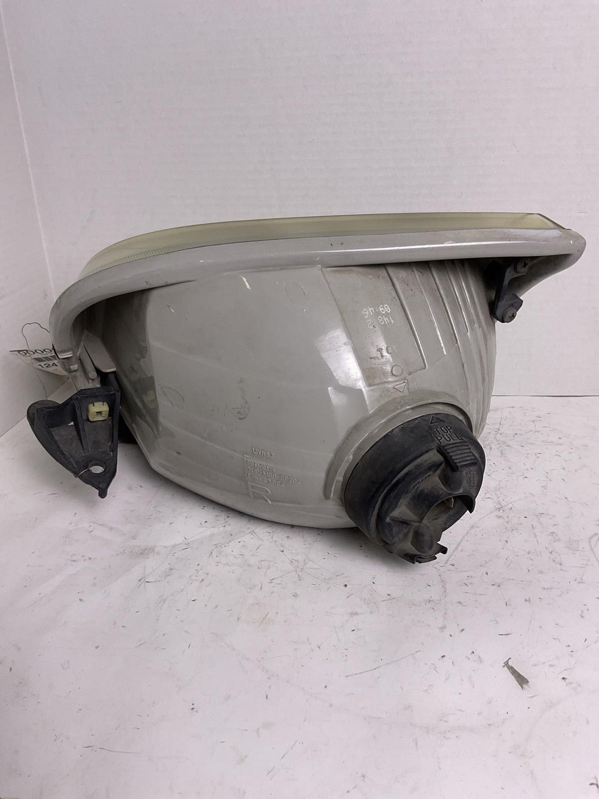 Headlamp Assembly TOYOTA SEQUOIA Right 01 02 03 042