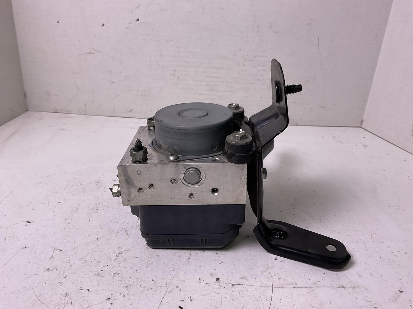 Anti-lock Brake Parts TOYOTA COROLLA 12 132