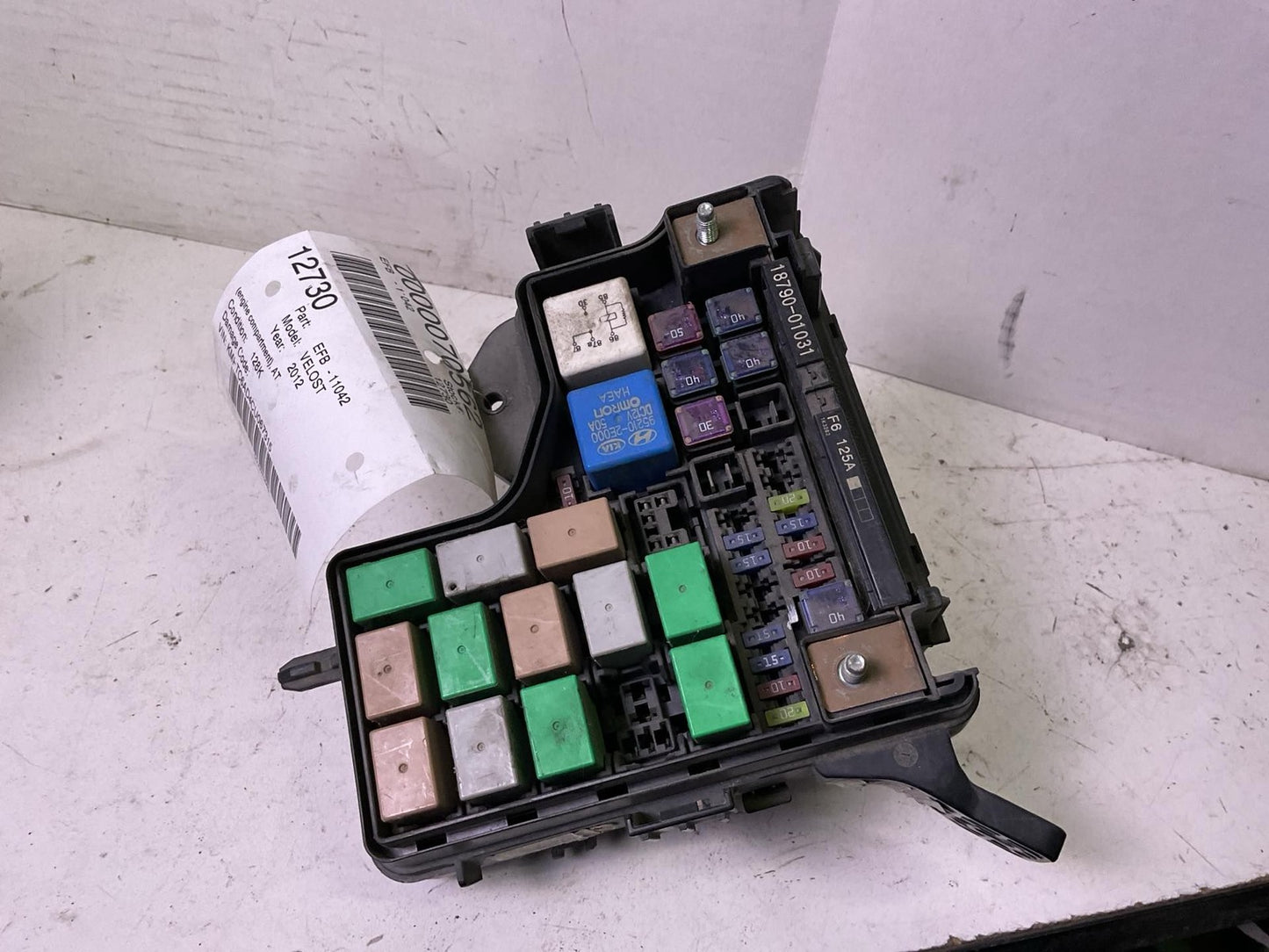 Engine Fuse Box HYUNDAI VELOSTER 12 13 140