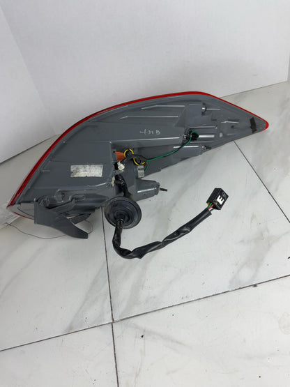 Tail Light Assembly HYUNDAI ELANTRA Right 17 185