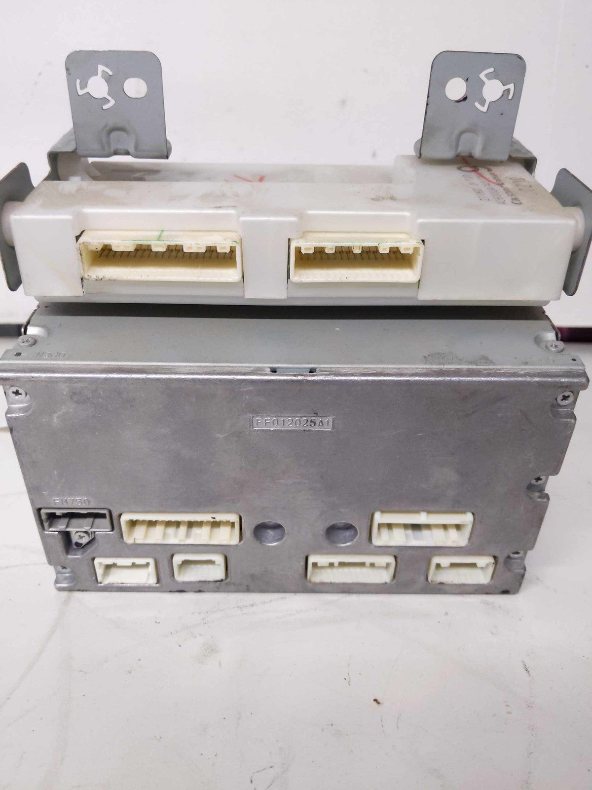 Audio & Visual Equip.(radio) INFINITI G37 08 092