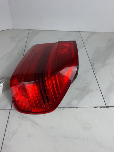 Tail Light Assembly BMW 325I Right 061