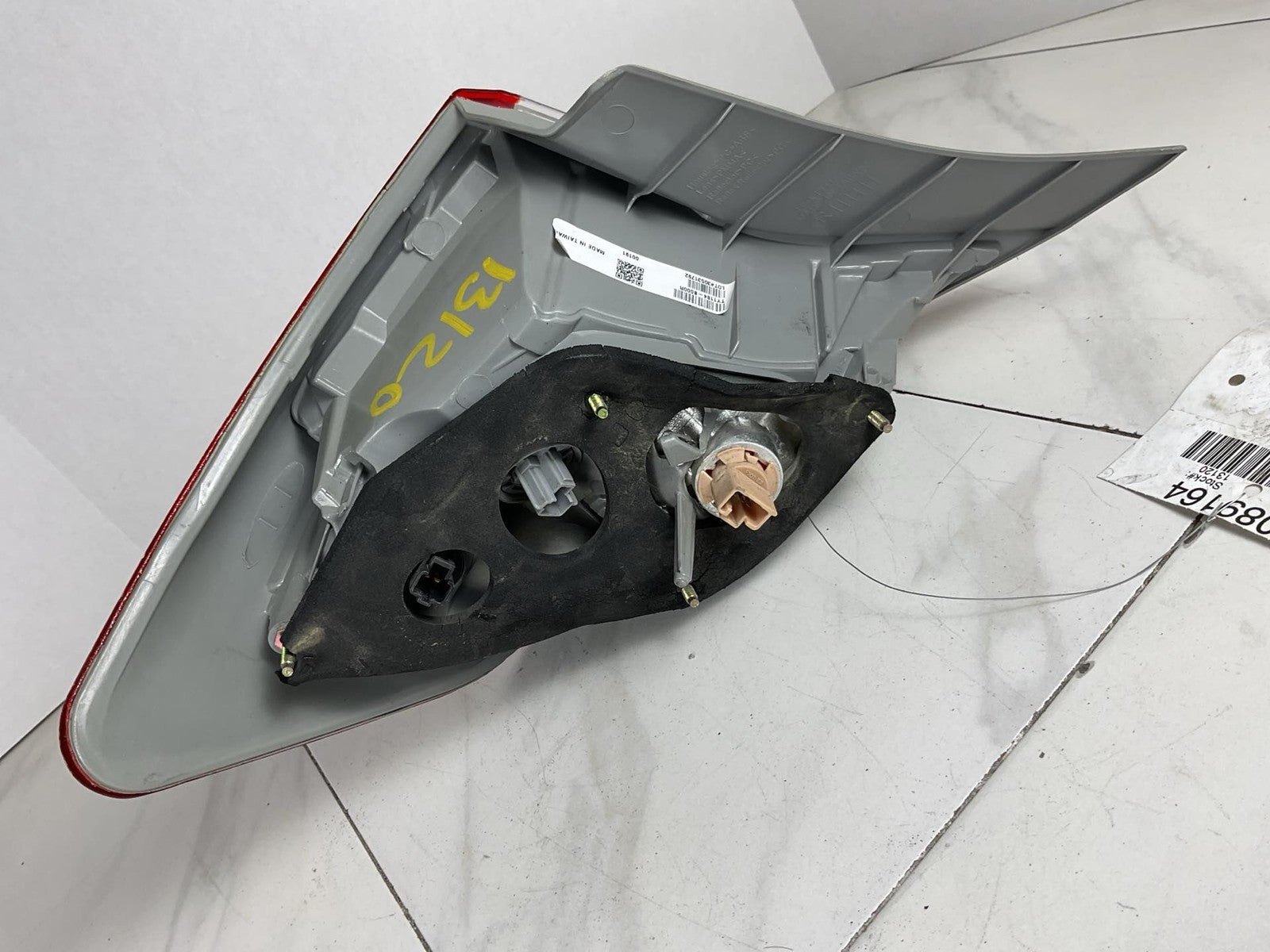 Tail Light Assembly TOYOTA CAMRY Right 12 13 145