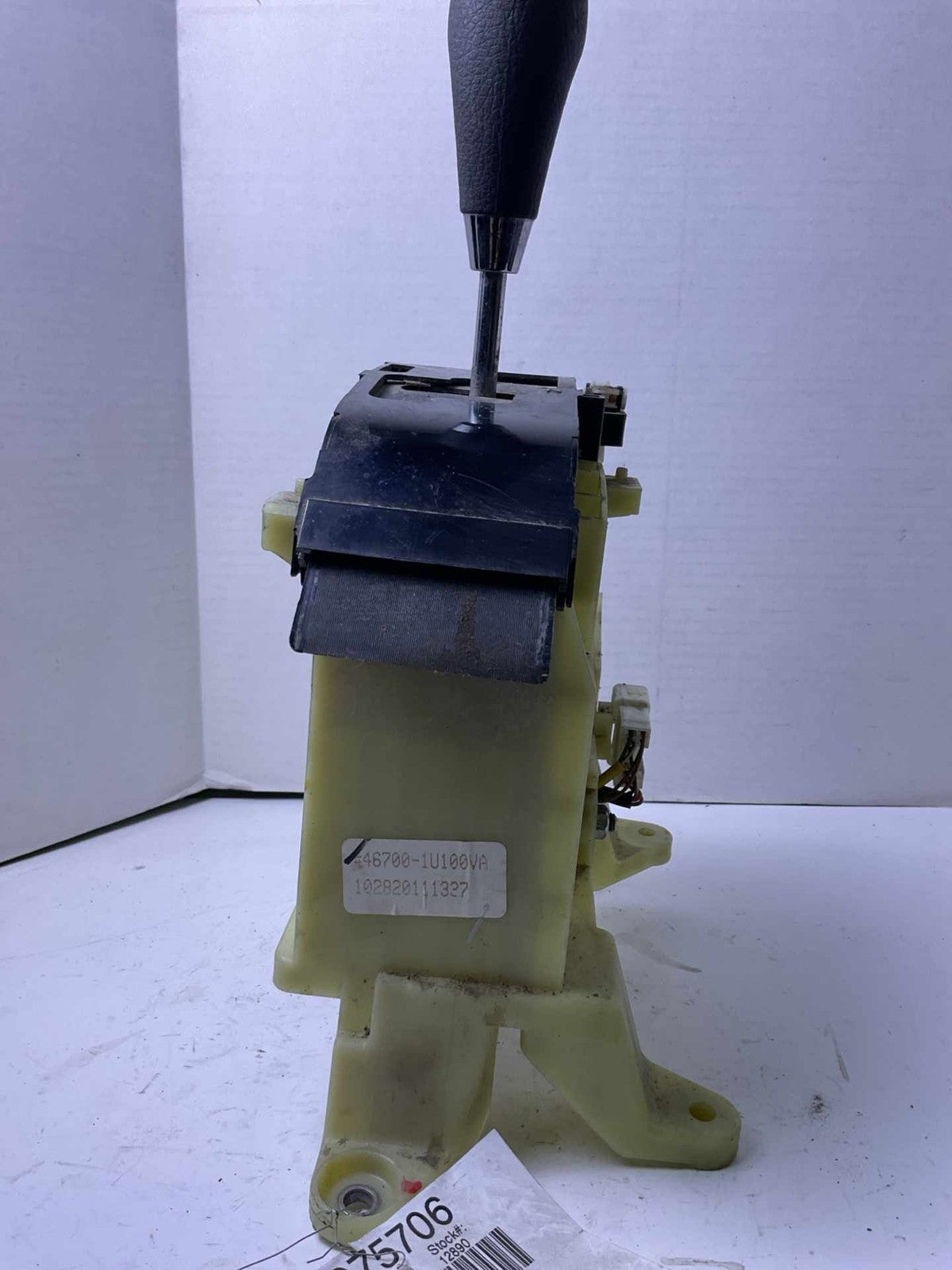 Automatic Transmission Floor Shifter Assembly For 2011 2012 2013 KIA SORENTO0