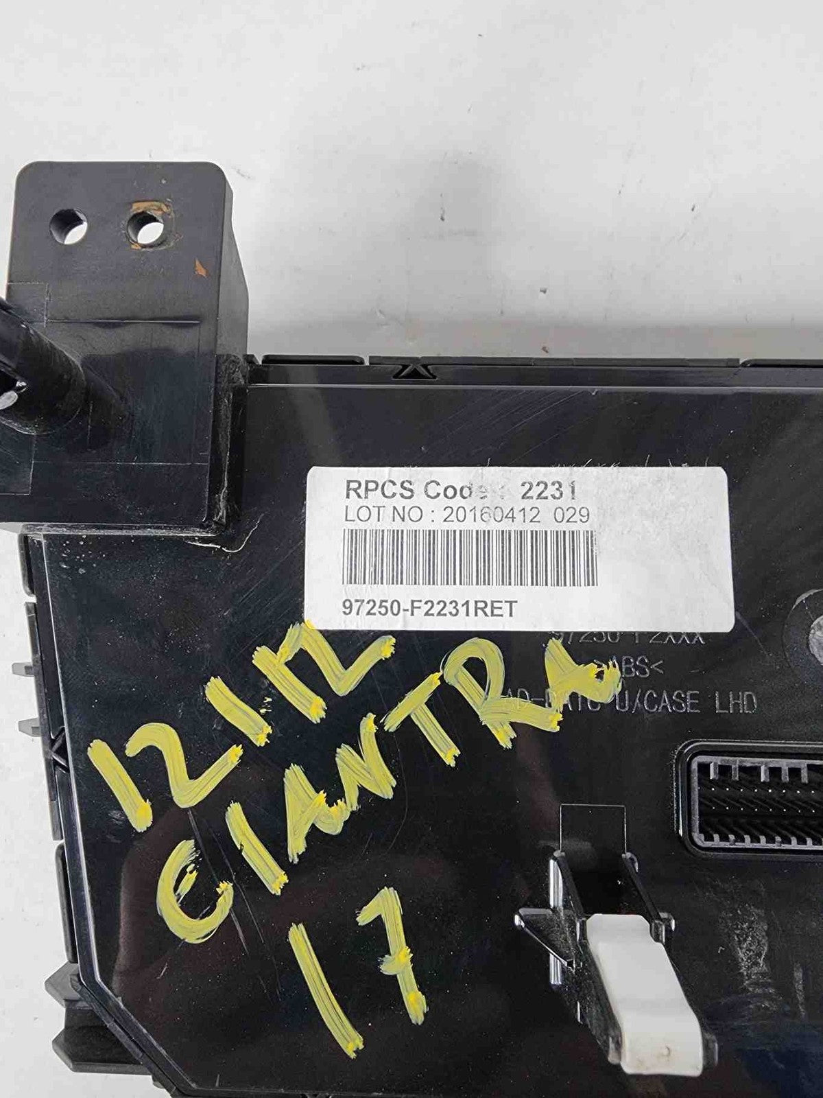 Heater A/c Control HYUNDAI ELANTRA 17 186