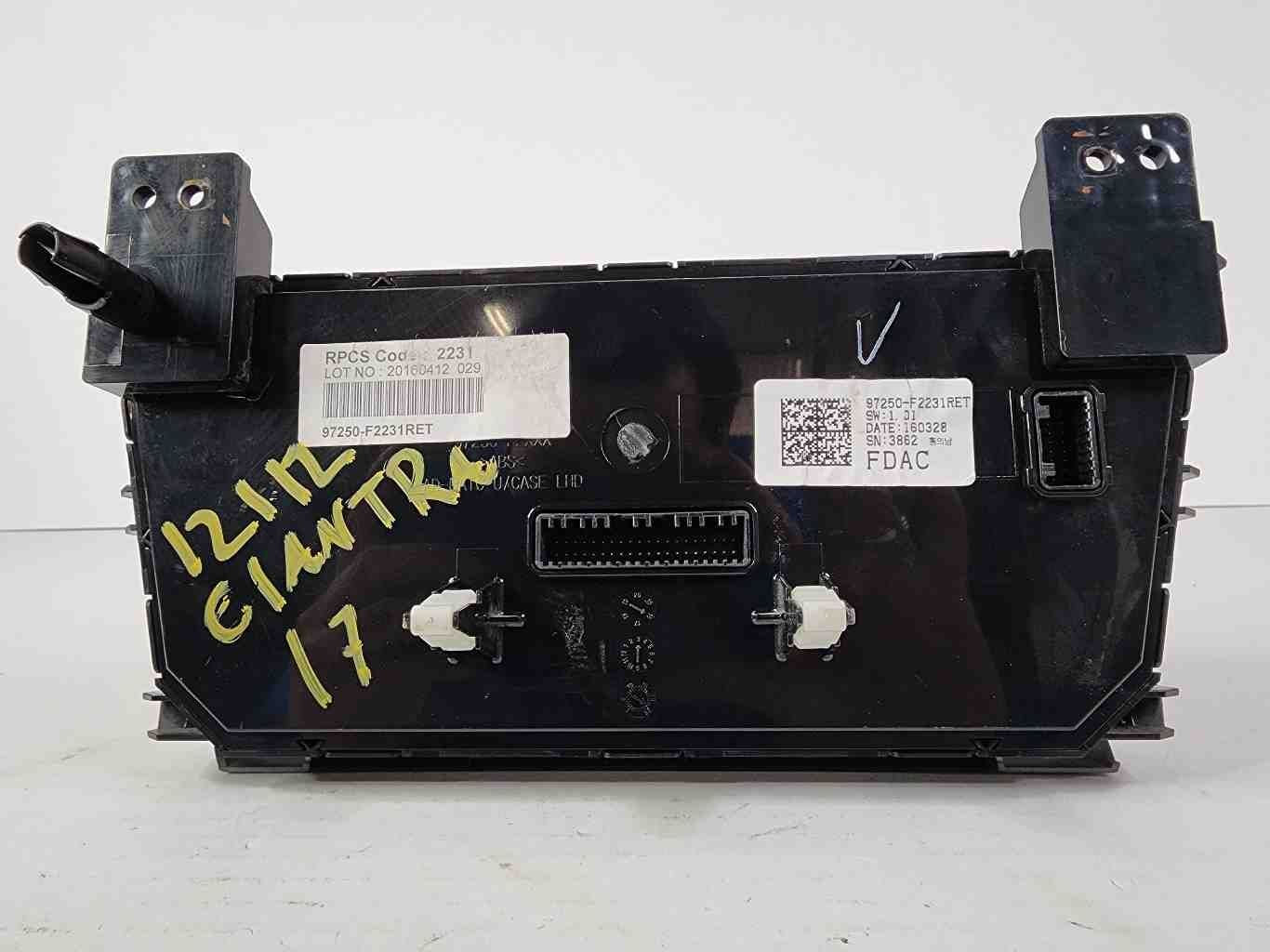 Heater A/c Control HYUNDAI ELANTRA 17 185