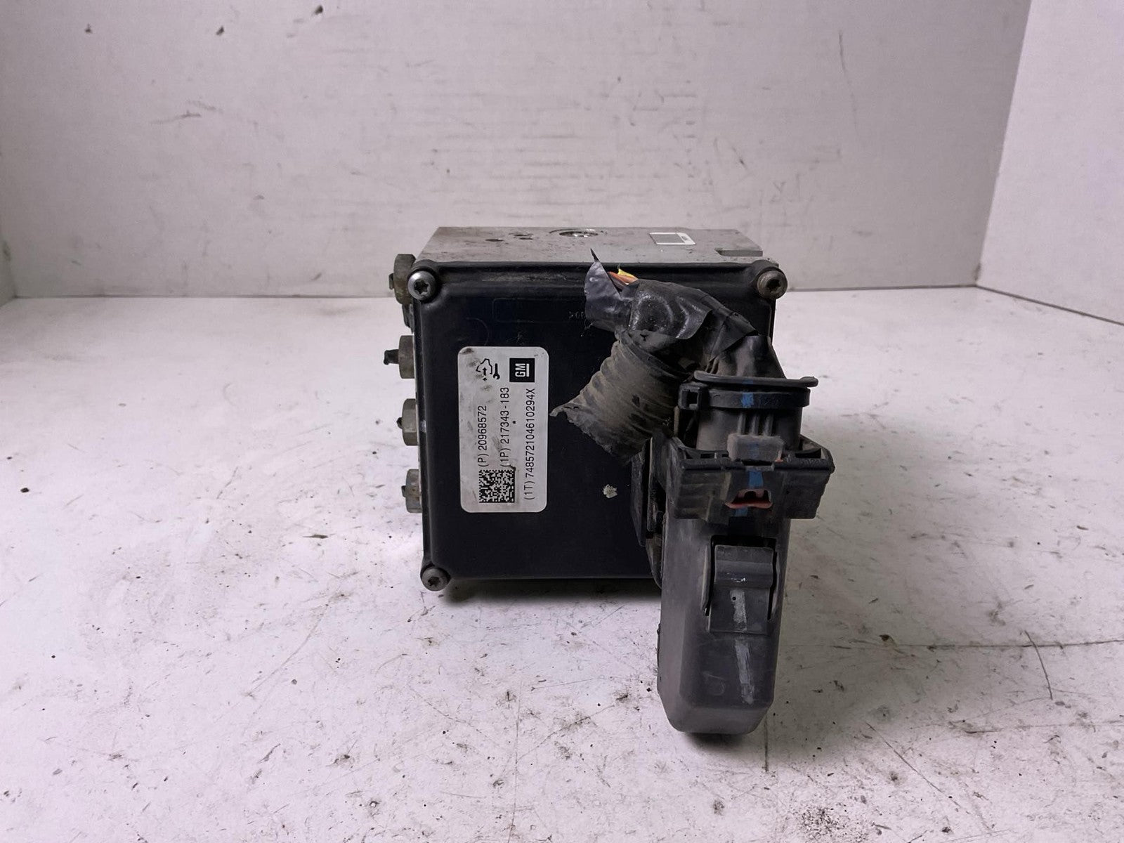 Anti-lock Brake Parts CADILLAC CTS 10 11 12 13 141