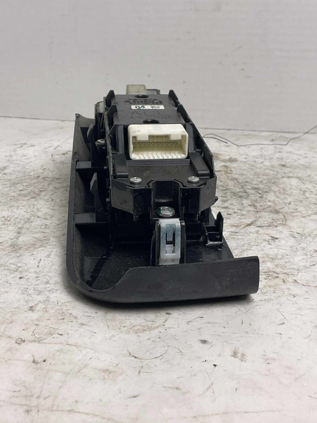 Door Switch Front TOYOTA HIGHLANDER 14 15 16 17 18 192