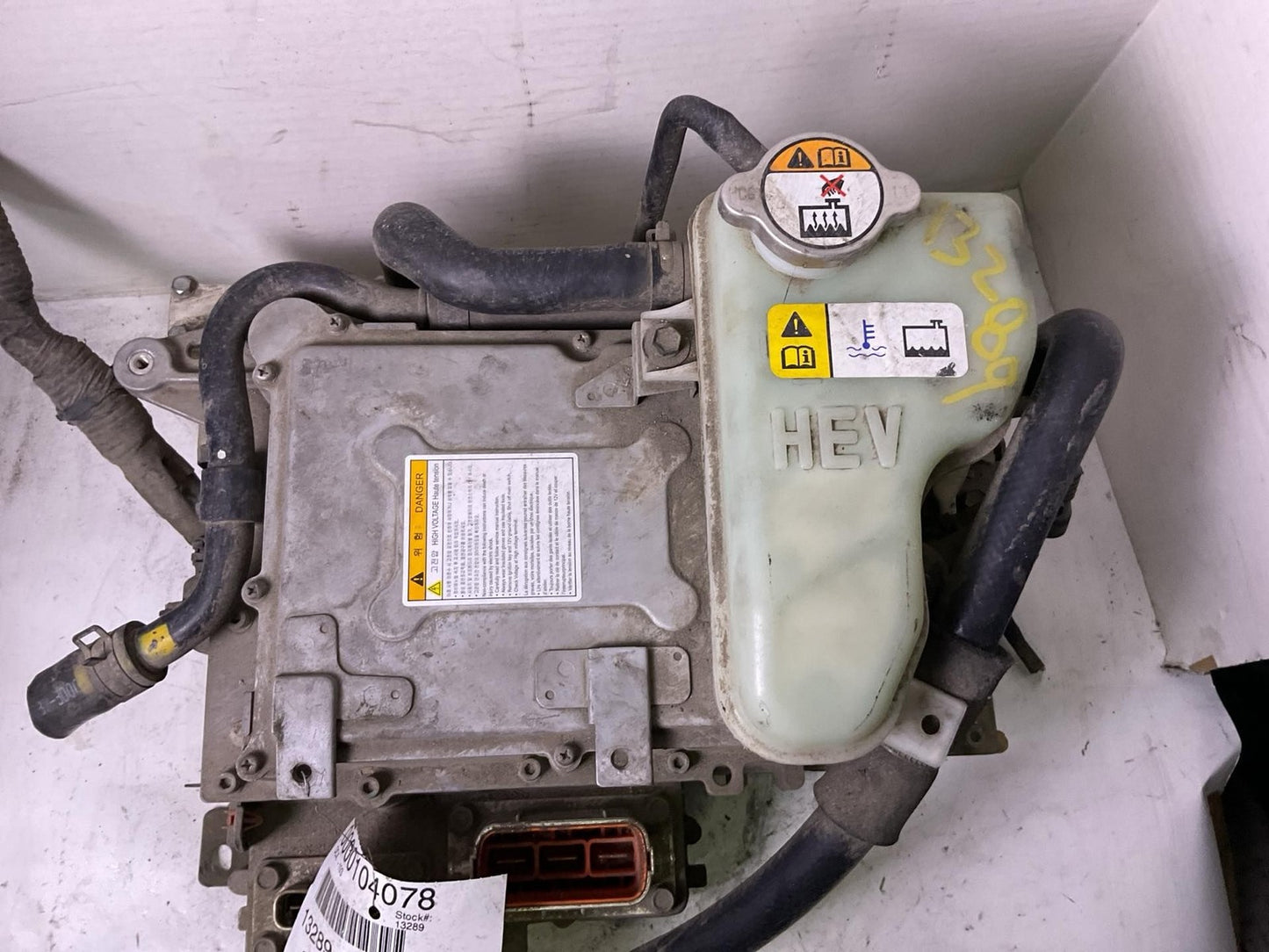 Converter/inverter/charger KIA OPTIMA 11 12 131