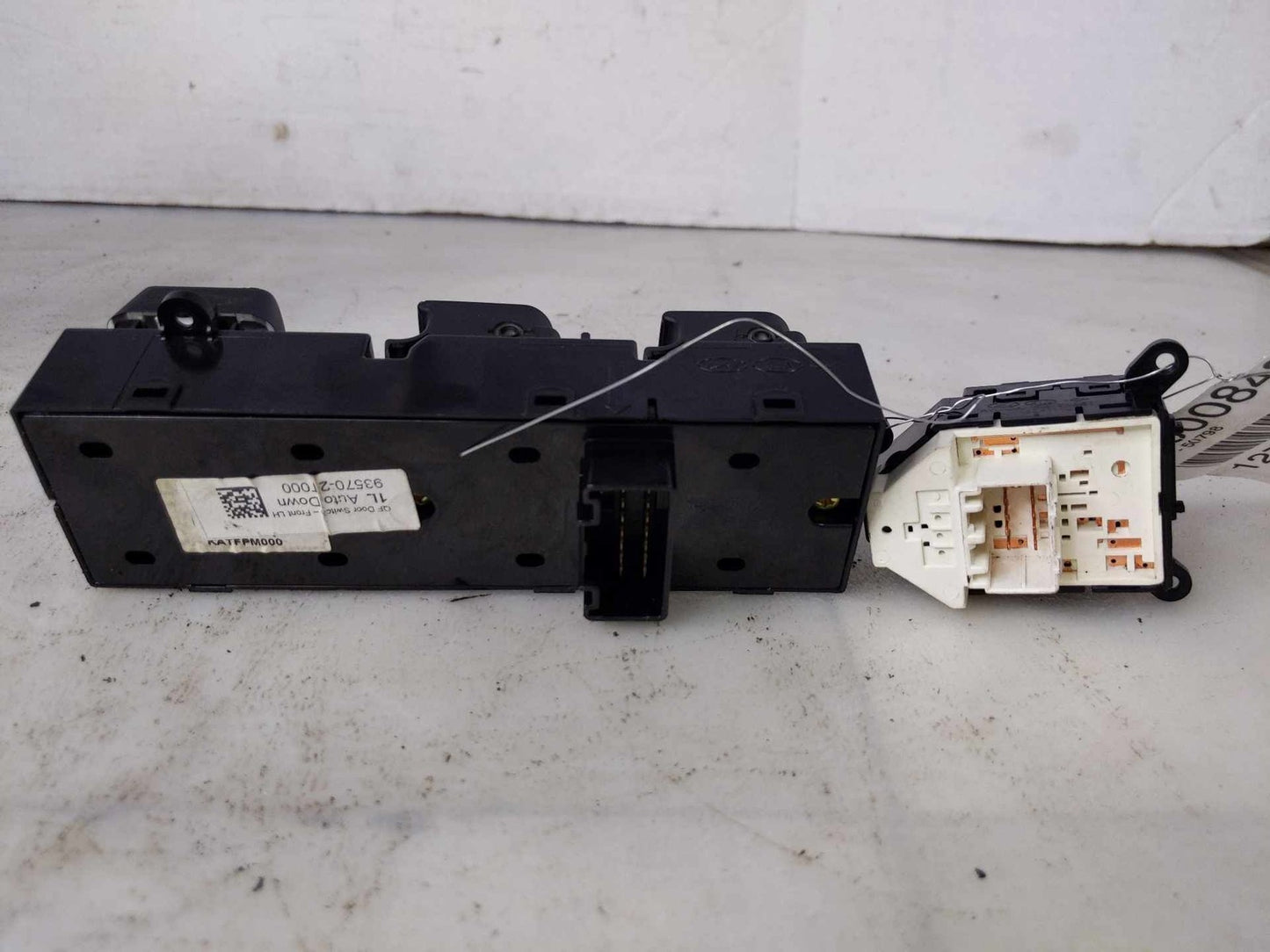Door Switch Front KIA OPTIMA 11 12 134