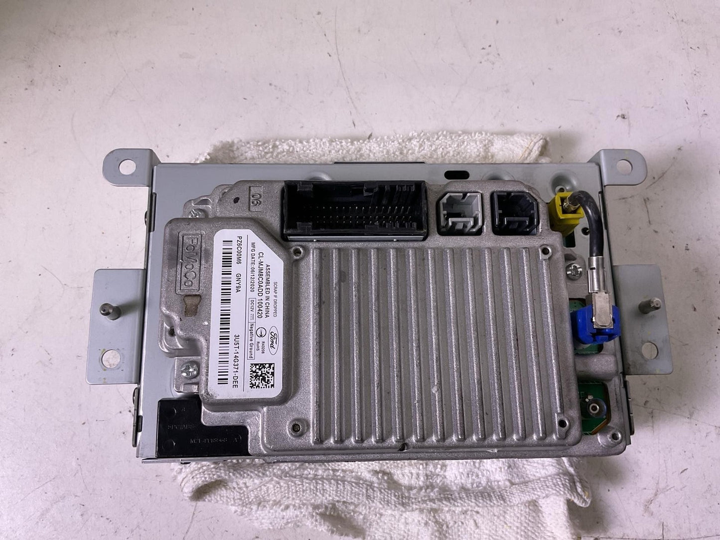 Audio & Visual Equip.(radio) FORD ESCAPE 13 14 15 165