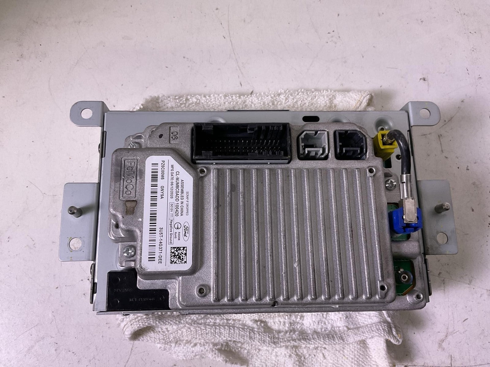 Audio & Visual Equip.(radio) FORD ESCAPE 13 14 15 165