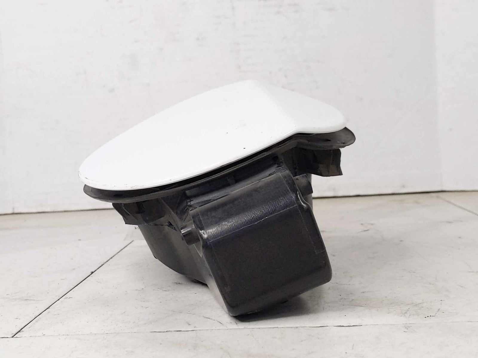 Fuel Tank Door CHEVY CRUZE 11 12 13 14 15 163