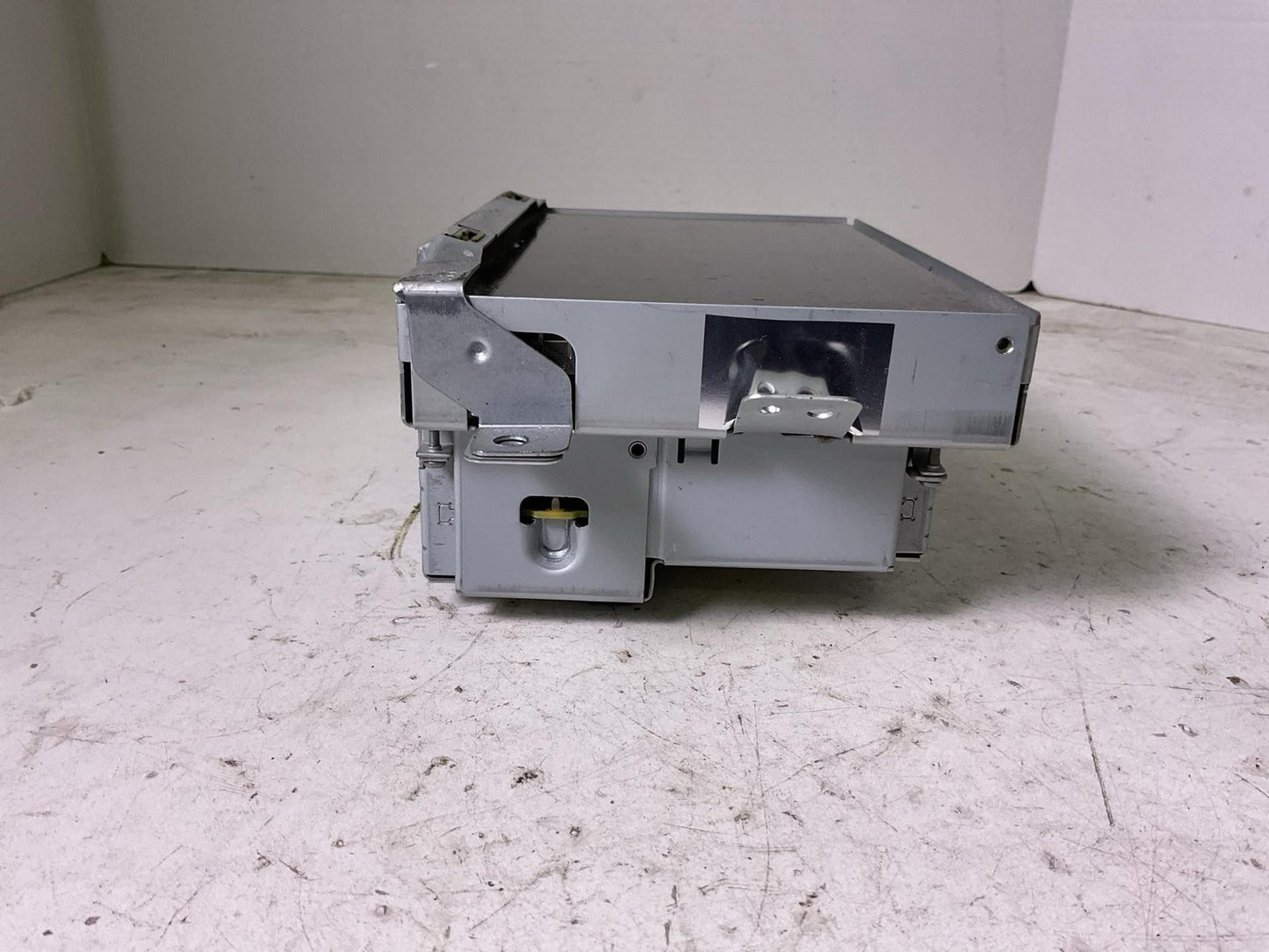 Audio & Visual Equip.(radio) JAGUAR XJ 153