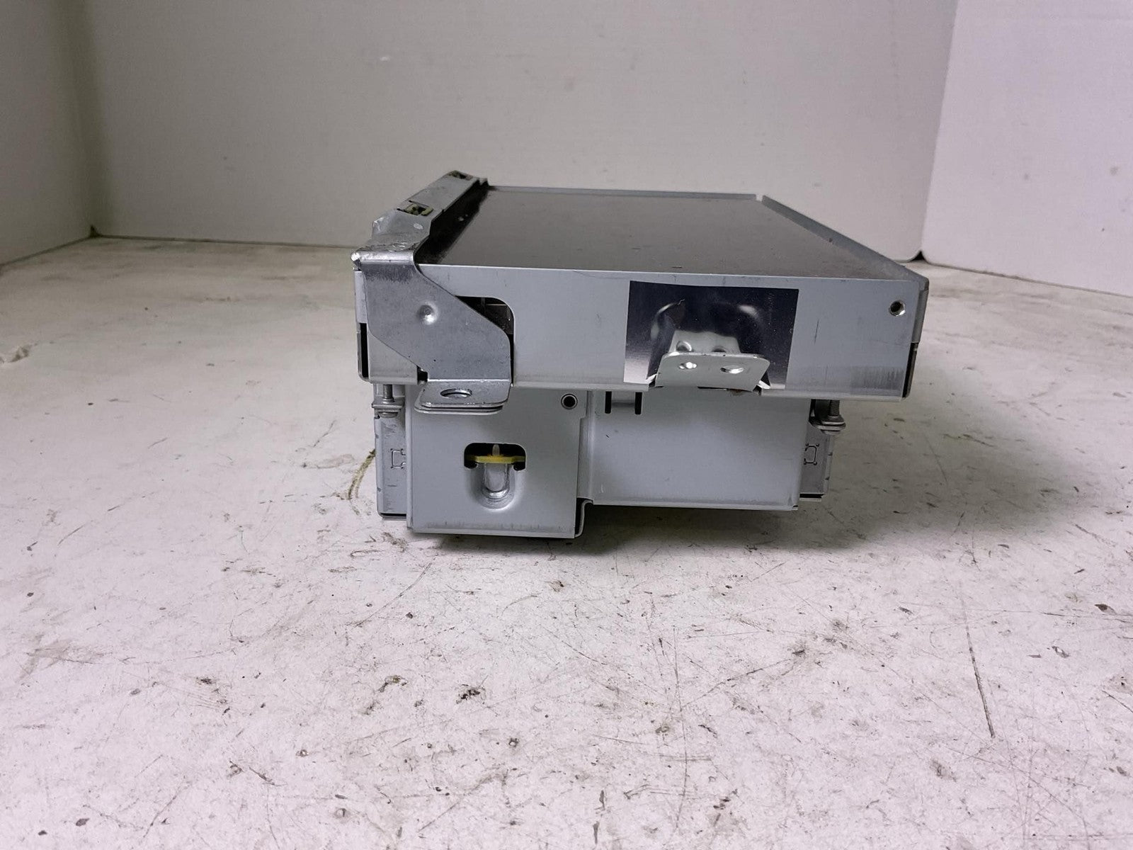 Audio & Visual Equip.(radio) JAGUAR XJ 153