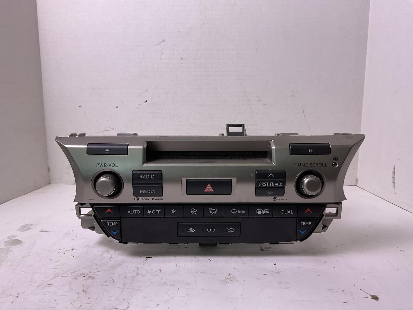 Audio & Visual Equip.(radio) LEXUS ES300H 130