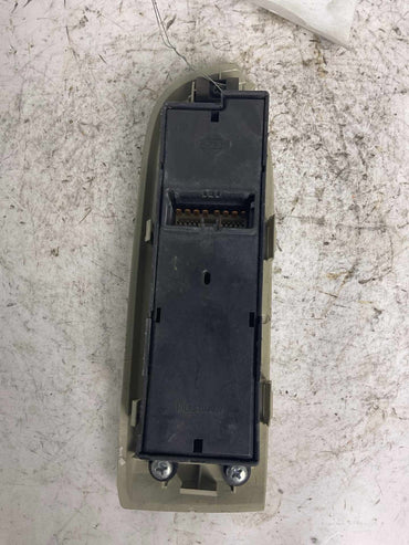 Door Switch Front INFINITI G35 03 041