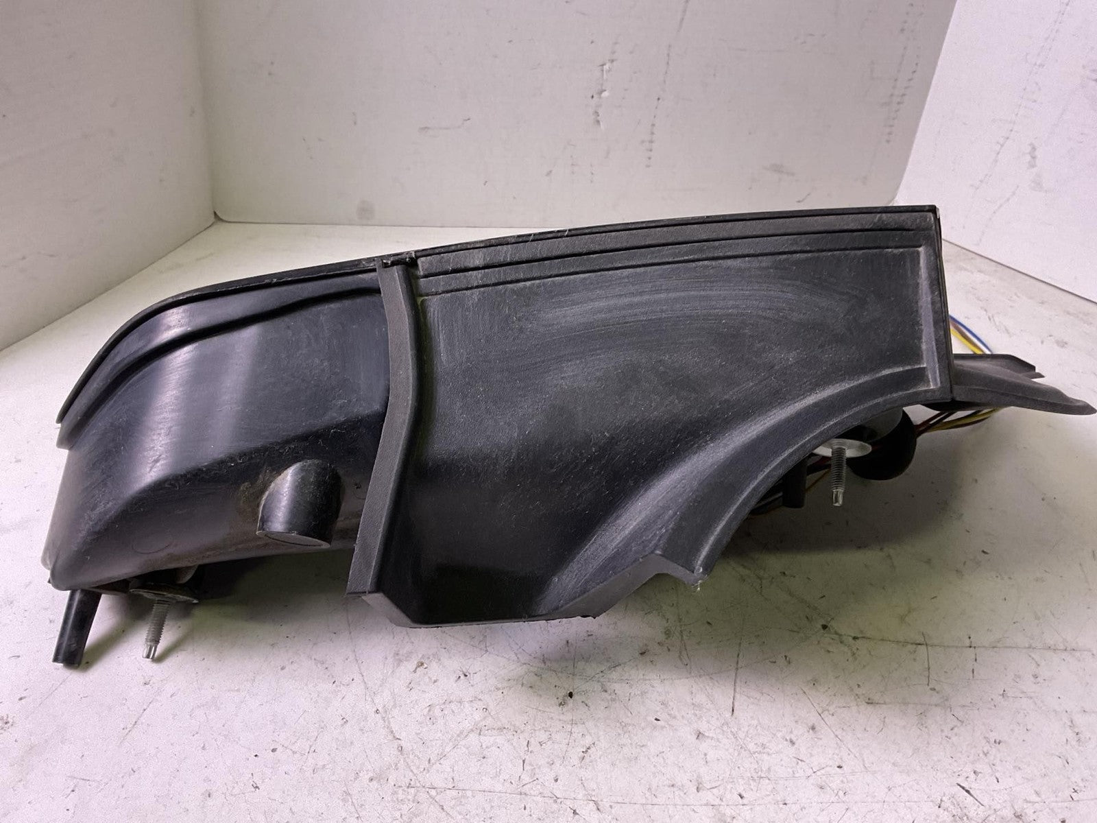 Tail Light Assembly FORD MUSTANG Right 18 19 20 21 22 233