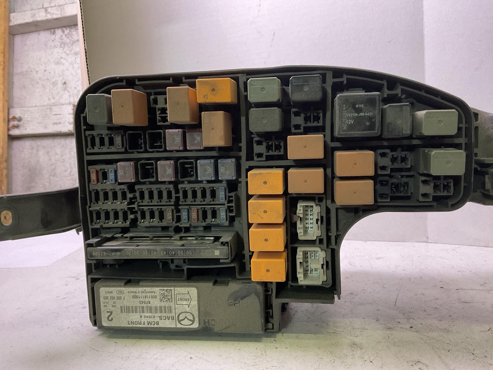 Engine Fuse Box MAZDA 3 180