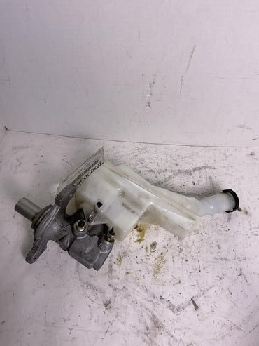 Master Cylinder NISSAN VERSA 20 21 22 23 241