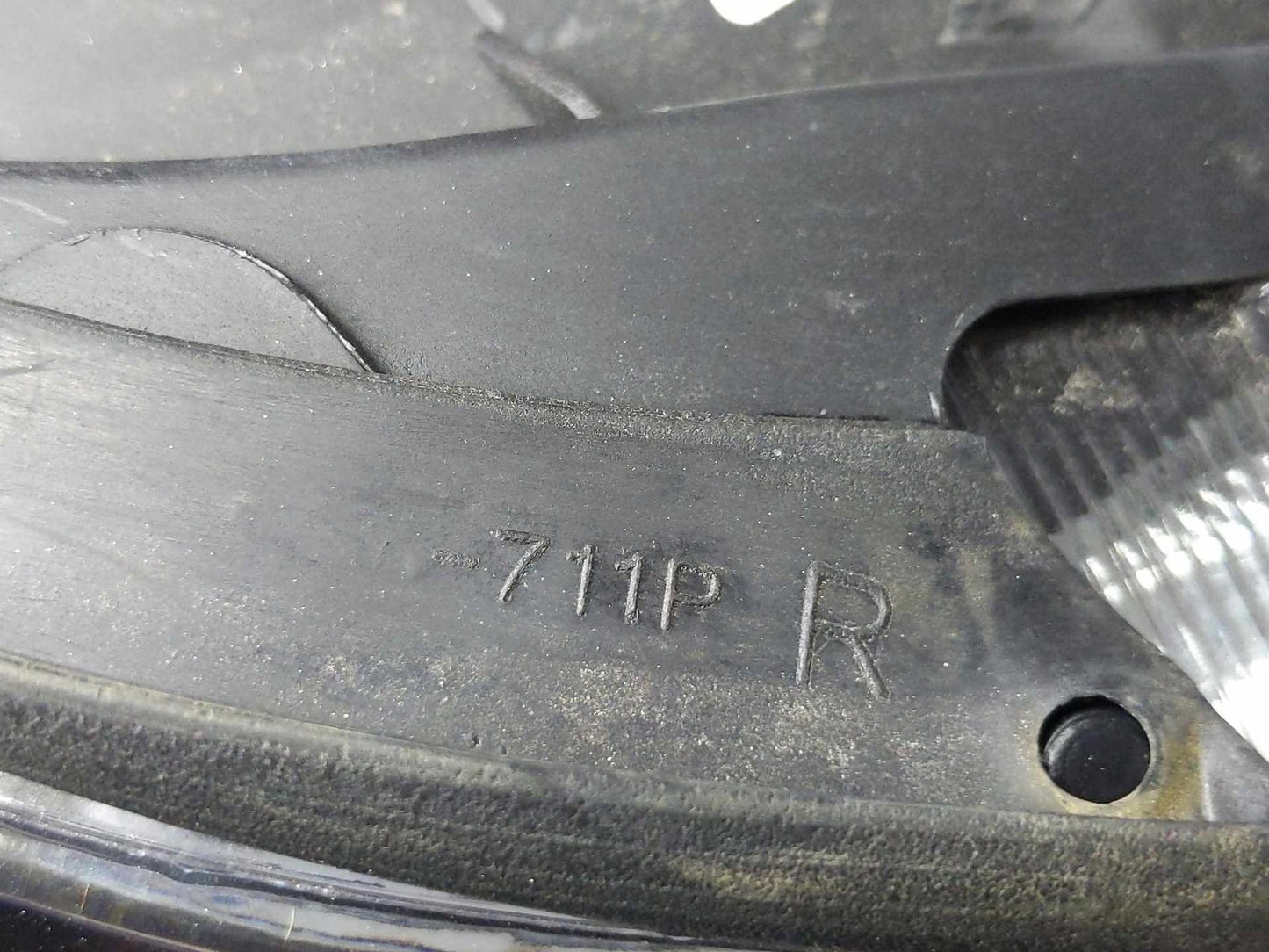 Headlamp Assembly LEXUS RX300 Right 99 00 01 02 035